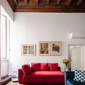 Yoursuiterome , Rom Italien